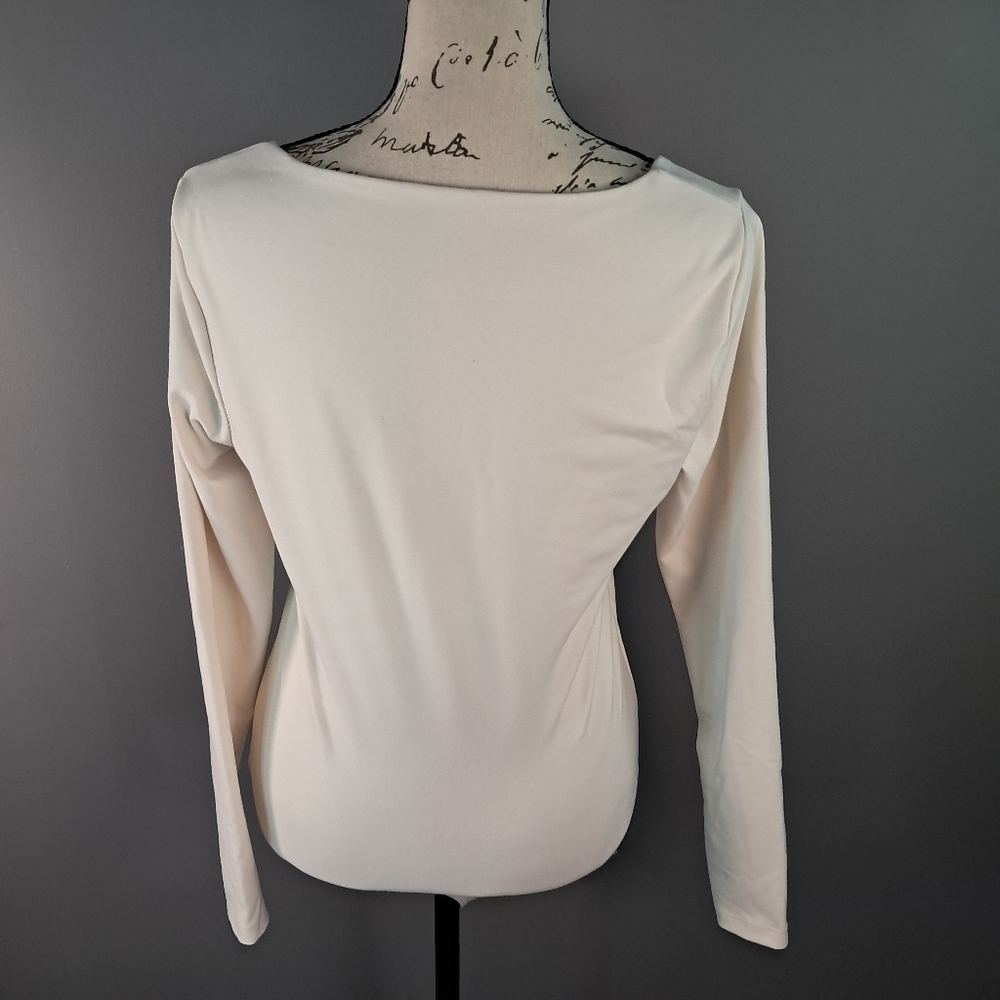 Abercrombie & Fitch Soft AF Seamless Long-Sleeve Ivory Bodysuit Size Medium - Picture 2 of 8